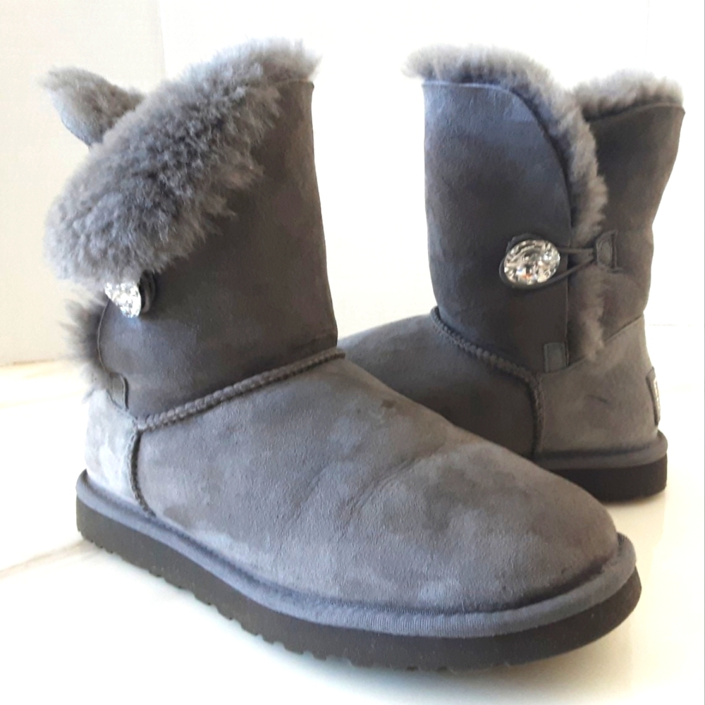 Ugg Bailey Swarovski Crystal Button Bling Boots Sz 8
